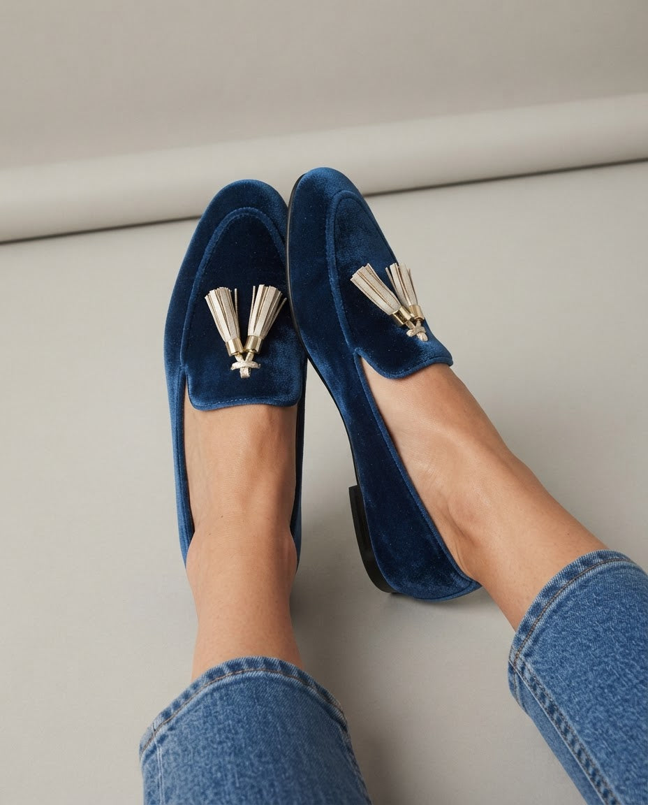 Vittoria | Mocassini in Velluto Blu con Nappine